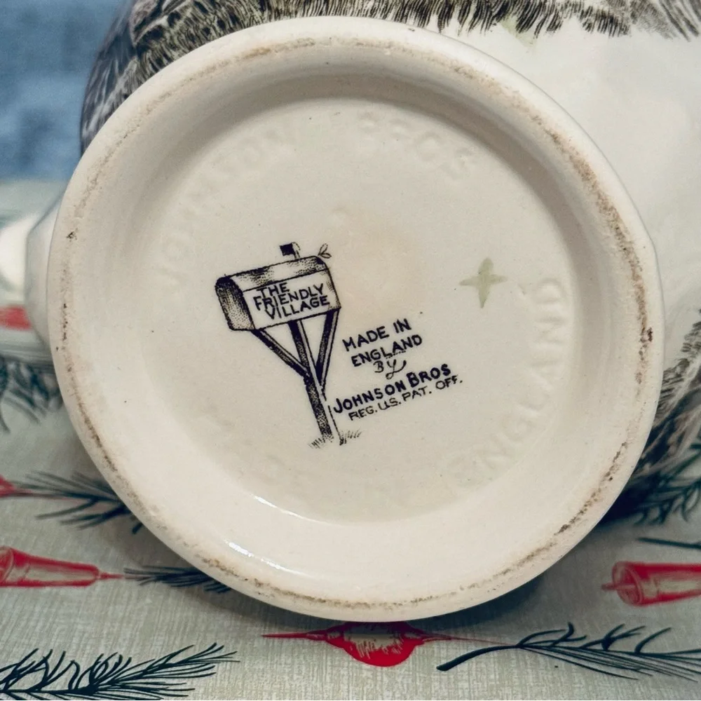 JOHNSON BROTHERS “FRIENDLY VILLAGE “.ENGLAND 7 1/2